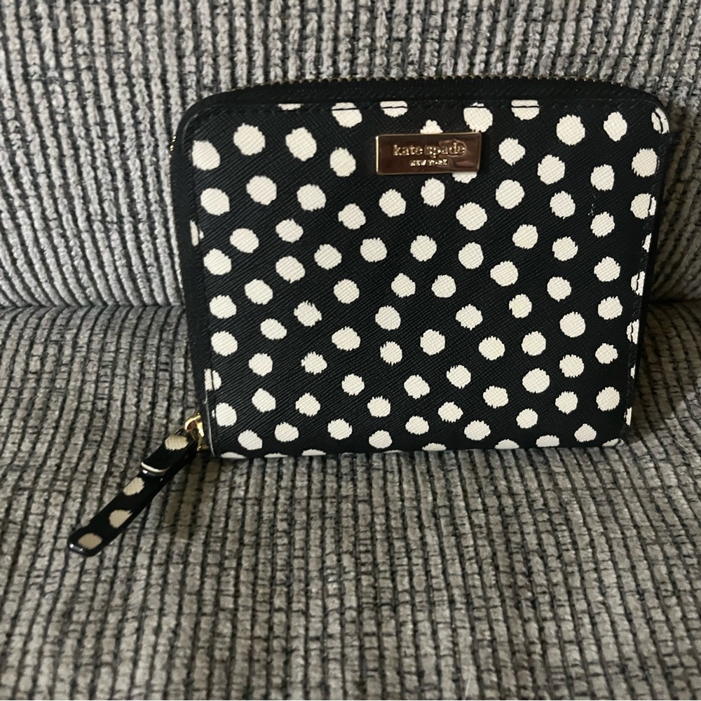 Kate Spade Black and Cream Dot Wallet - Picture 8 of 9